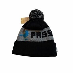 Coal Headwear Stevens Bird Beanie Pom Hat | Black & Gray Blue Bird: | NWT